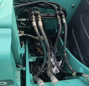 Mini-excavatrice d'occasion Kobelco SK75 de 7 à 8 tonnes, haute qualité, hydraulique, avec accessoires tarière et brise-roche - Product Image 4