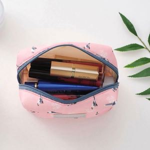 Cheaper Fashion Design Pattern Travelling <b>Bag</b> Portable Storage Polyester Make up <b>Bag</b> Large Capacity Zipper Wash <b>Bag</b> - Product Image 5