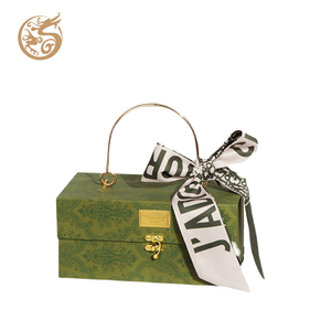 Customized Printing Suitcase Packaging Box Cosmetic Holiday Birthday Anniversary Packaging Gift Box With Metal Handle