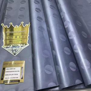 Vente Chaude <span class=keywords><strong>Tissu</strong></span> <span class=keywords><strong>Bazin</strong></span> Africain 160CM en Gros à Bas Prix avec Broderie, Imperméable, Parfumé et au Toucher Lisse pour Vêtements de Mode Masculine - Product Image 3