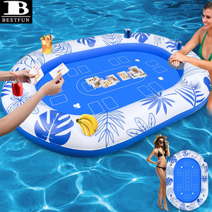 Table <span class=keywords><strong>de</strong></span> poker gonflable géante flottante pour piscine avec porte-gobelets, plateau à collations et station <span class=keywords><strong>de</strong></span> <span class=keywords><strong>jeu</strong></span> aquatique pour adultes, idéale pour les fêtes estivales - Product Image 1