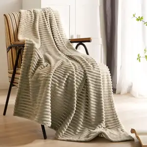 Eco-friendly Soft Warm Plain 3D Striped Pattern Jacquard Weave 100% Polyester Knit Waffle Flannel Throw Blanket For Sofa Bed