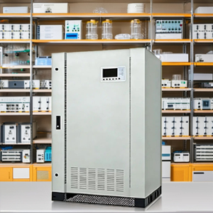 Meilleure Vente Promotionnelle : Alimentation sans interruption (ASI) en tour GPI31 10kVA 120kVA Triphasée, à batterie au plomb, pour applications industrielles et informatiques (ordinateurs, données, etc.) - Product Image 1