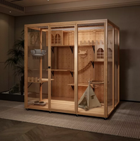 Villa pour chat en bois de luxe à plusieurs niveaux avec espaces libres et compartiments pour exposition intérieure