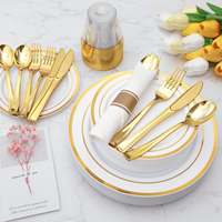 Ensemble de vaisselle en plastique doré de 175 pièces pour 25 invités