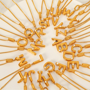 Collar de Acero Inoxidable Chapado en Oro para Mujer, Colgante con Letra del Alfabeto, Joyería para Fiesta, Accesorio de Moda - Product Image 1