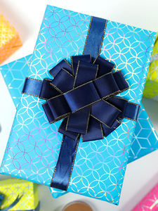 Factory Wholesale Disposable Coated Silicone Virgin <b>Wrapping</b> <b>Paper</b> 43x300cm Roll with <b>Gold</b> Stamp for Gift Packaging - Product Image 3