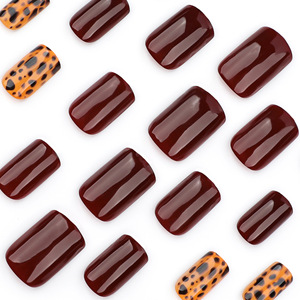 Venta al por mayor Manicura Estampado de leopardo Usable Nail Art <span class=keywords><strong>Vino</strong></span> rojo Color sólido Nail Art Piezas Cuadrado corto Otoño Usable Nail Art - Product Image 5