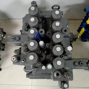 Оригинальный второй ручной главный регулирующий клапан VOE114696847 для Экскаватора Volvo EC350D EC360B в горнодобывающей промышленности - Product Image 2