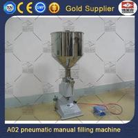 Machine de remplissage pneumatique verticale semi-automatique pour pâtes, miel, shampoing, yaourt, vernis à ongles et gel