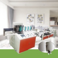 Machine voor het maken van kleverige muizen- en insectenvallen (bijv. muggen, fruitvliegen) met hotmelt lijm.