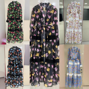 Elegante Vestido de Diseñador en Tallas Grandes de Gasa con Detalle de Encaje y Hombros con Volantes, Vestidos Modestos para Mujer de Alta Calidad Estilo Maxi - Product Image 2