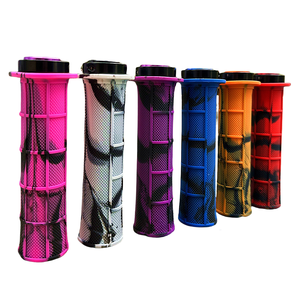 Poignées de guidon de vélo intégrées en caoutchouc souple et en alliage d'aluminium Poignées de vélo antidérapantes pour <span class=keywords><strong>VTT</strong></span> - Product Image 2