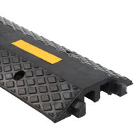 Protector de Cables de PVC y Goma de Doble Propósito de 2 Canales en Amarillo y Negro, Reductor de Velocidad
