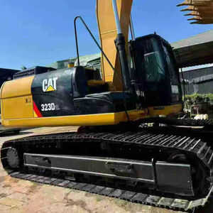 Excavatrice sur chenilles Caterpillar 323D2L d'occasion à prix avantageux, 23 tonnes, modèle 2023, puissance 117 kW, capacité de la benne de 1,3 m³, état parfait - Product Image 1