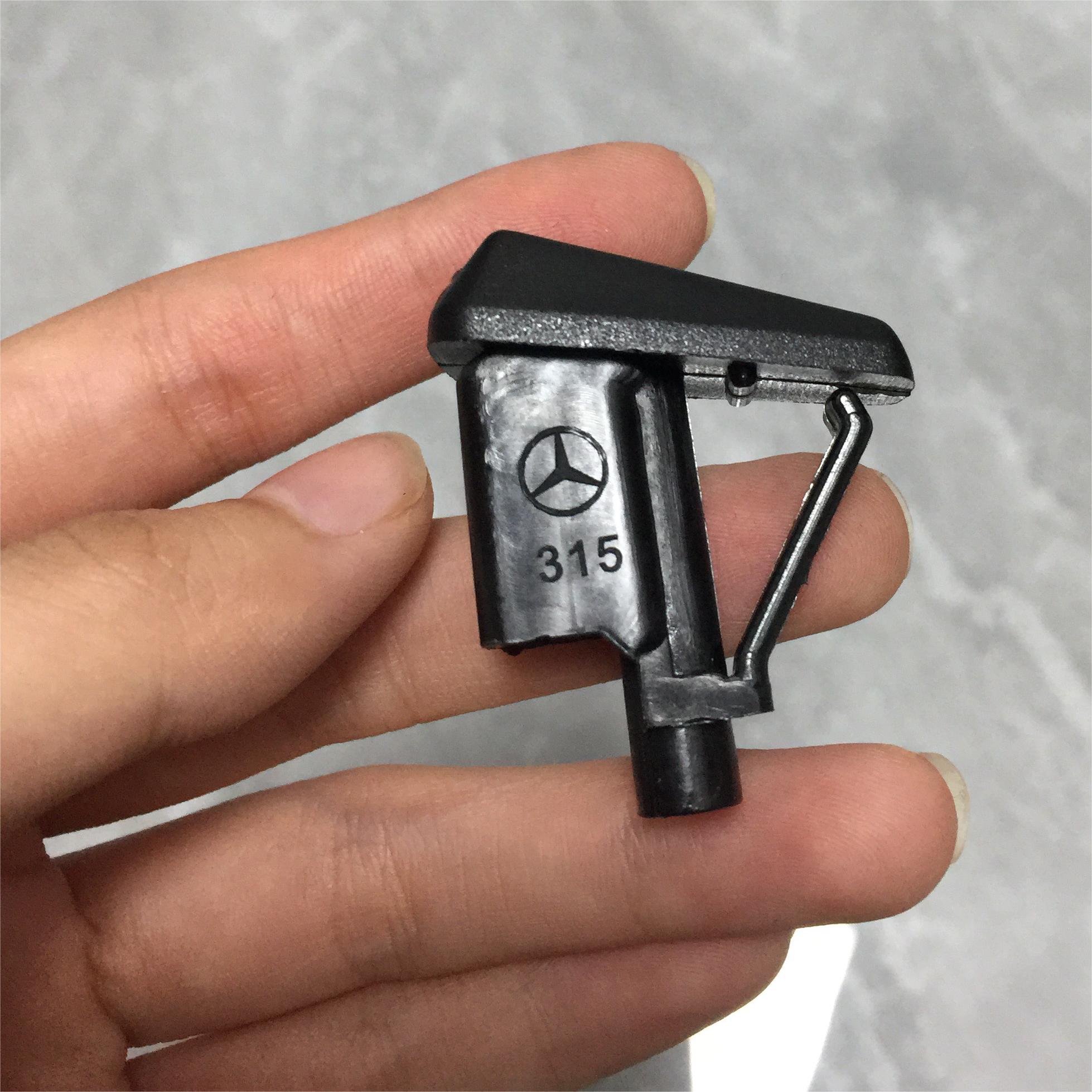 1 PIECE 2028601047 A2028601047 New Auto Parts Windshield Washer Nozzle for Mercedes Benz C-CLASS W202 202 860 10 47