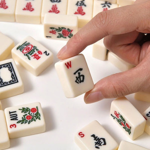 Juego de Mahjong de Lujo Ligero de 4 Capas, Resistente a la Decoloración, de Melamina, Color Sólido, Estilo Americano, Decorativo, Venta al Por Mayor - Product Image 6