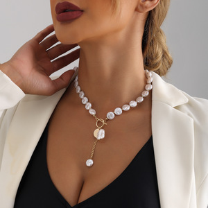Bijoux Simple Couche Baroque Imitation Perle Plate Collier Pendentif Minimaliste Gland Chandail Chaîne - Product Image 3