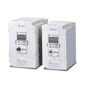 Variateur de fréquence (VFD) à sortie simple/triple pour moteur, modèle VFD-B VFD075B43A, 137 kVA 7,5 kW, VFD075B43A, VFD électrique à haute efficacité énergétique - Product Image 1