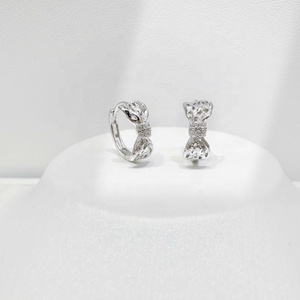 Boucles d'oreilles créoles en argent sterling 925, motif nœud simple, haute qualité, petites, classiques, style coréen et occidental, pour enseignant(e)s - Product Image 3