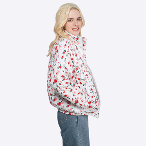 <span class=keywords><strong>Manteau</strong></span> en coton matelassé avec dentelle pour femmes Veste bouffante <span class=keywords><strong>Manteau</strong></span> d'hiver pour femmes Col montant Manteaux à imprimé floral - Product Image 6