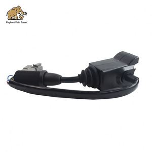 Pour interrupteur à levier de commande avant et arrière JCB 202-104 - Product Image 6