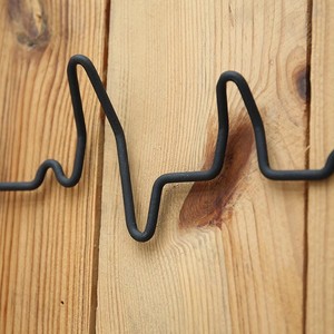 Chine Usine Décoratif Tenture Murale En Forme De Vague Noire Crochet Rack pour Mur <span class=keywords><strong>Grille</strong></span> Panneau De Stockage et D'affichage - Product Image 3