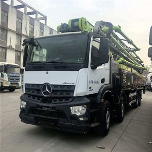 Pompe à béton Zoomlion d'occasion montée sur camion 38m 62m, alimentation diesel avec moteur, engrenages et composants essentiels, engin de chantier - Product Image 5