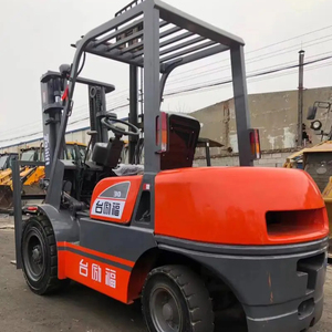 Vende una amplia gama de carretillas elevadoras Qingdao Tailifu de segunda mano - Product Image 1