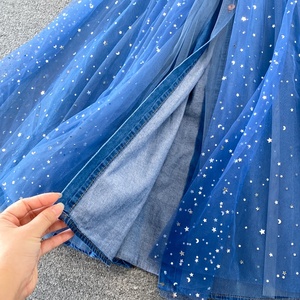 Robes en jean pour femmes à manches longues, avec revers latéraux à volants, liens et empiècements en maille - Product Image 4