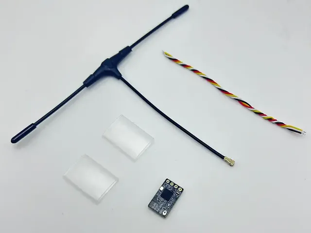 2.4G 915MHz Nano Receiver ExpressLRS High Sensitivity Long Range Telemetry for FPV Racing Crossing Drone Radio Receiver