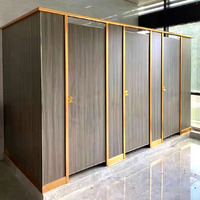 Panneaux de cloison en nid d'abeille en aluminium, imperméables, écologiques, surface anodisée pour séparateurs de toilettes publiques commerciales et de cabines de douche