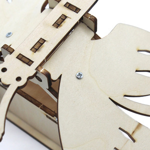 Kit de mariposa mecánica de madera, juguete educativo de ciencia de operación manual para niños de 7 a 9 años - Product Image 2
