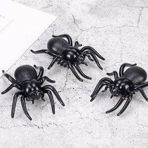 Offre Spéciale <span class=keywords><strong>2023</strong></span> : Jouets Farces et Attrapes Halloween – Araignée Horrifique en PVC, Insectes Fantaisie Amusants pour Adultes, Blagues pour Enfants - Product Image 3