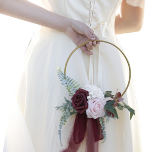 Corona de Rosas con Lazo, Ramo Creativo para Damas de Honor, Corona Dorada para Boda, Corona de Estilo Europeo para Colgar en la Pared del Hogar - Product Image 2