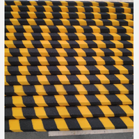 Satisfaction garantie nez d'escalier en fibre de verre jaune intérieur personnalisé garniture d'escalier FRP de type L pour bordure de marche extérieure en béton