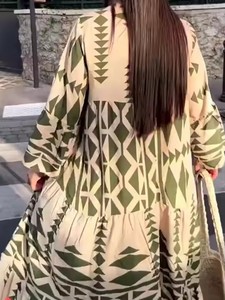 Robes Longues Dames 2025 Décontractées Streetwear Vintage Géométriques Col en V Style Bohème Plage Amples Élégantes Maxi Robes d'Été - Product Image 4