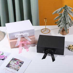 Kotak hadiah untuk pesta ulang tahun flip lipat kotak magnetik parfum kosmetik hadiah kotak kertas set mewah dengan pita logo kustom - Product Image 2