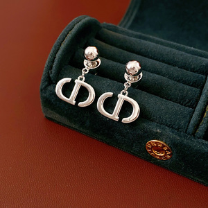 Boucles d'oreilles en argent plaqué or, super élégantes, avec fleur de perle, tendance et stylées, luxe léger, haut de gamme - Product Image 5