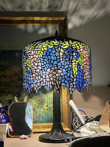 Lámpara de Mesa LED de 14'' con Diseño Europeo y Motivo de Glicinia China, Estilo Tiffany, Vidrio Artístico Hecho a Mano, Alimentación CA, Pantalla Azul para Cafetería - Product Image 5