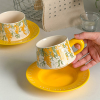 Tasse à café en céramique moderne, ensemble de soucoupes, fleur de vigne jaune, lave-vaisselle, passe au micro-ondes, boîte cadeau de haute qualité pour le thé de l'après-midi