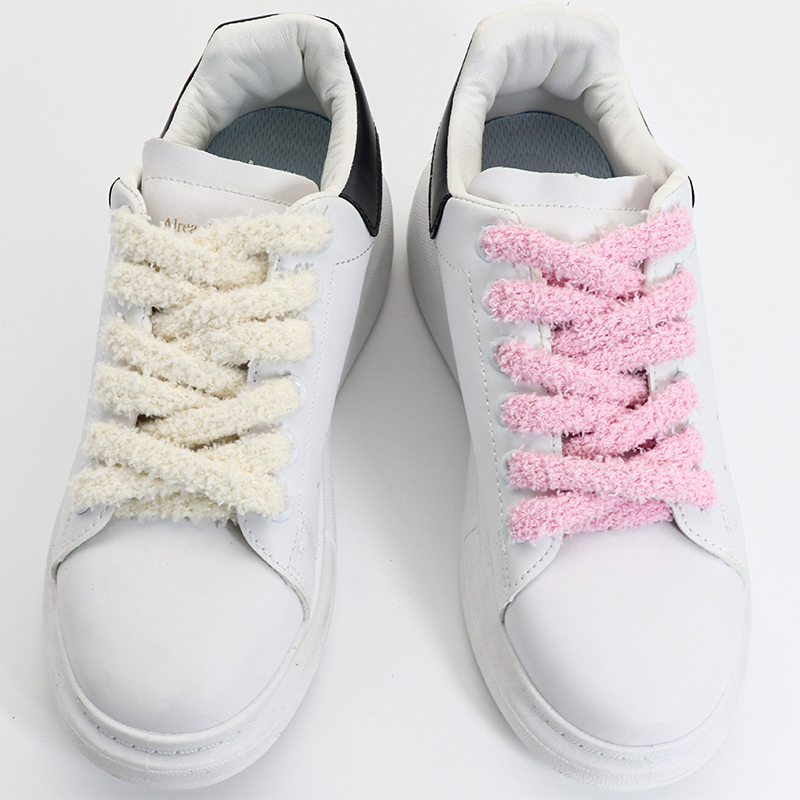 Coolstring 1cm Cozzy Christmas Bootlaces Customized Color Solid Polyester Double Layer Flat Unisex Sneakers Shoelaces Fuzzy
