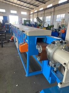 Extrudeuse à rouleaux en caoutchouc, machine d'extrusion de caoutchouc, prix, <span class=keywords><strong>pistolet</strong></span> d'extrusion <span class=keywords><strong>pneumatique</strong></span> pour caoutchouc - Product Image 6