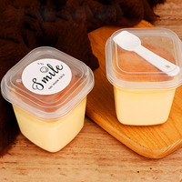 Tasse à pouding carrée Bécher de qualité alimentaire Pp Matériau résistant aux hautes températures dans le four avec couvercle et cuillère