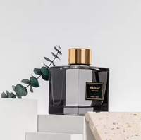 Diffuser à Roseaux d'Arômes Hautement Concentrés ODM OEM pour Maison, Hôtel, Décoration Intérieure, Cadeaux et Parfums Liquides