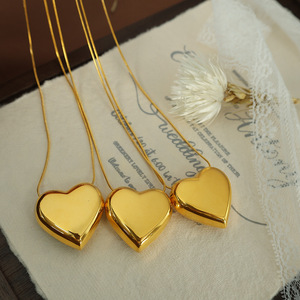 Stile coreano grande amore catena placcato 18k colore oro semplice ciondolo a forma <span class=keywords><strong>di</strong></span> cuore tridimensionale <span class=keywords><strong>tutto</strong></span> con lusso leggero n - Product Image 2