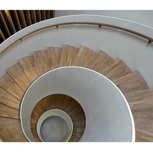 Escalones de mármol de alta calidad Escalera curva <span class=keywords><strong>Escaleras</strong></span> de arco de acero con barandilla de metal y vidrio Diseño de renovaciones para el hogar - Product Image 4