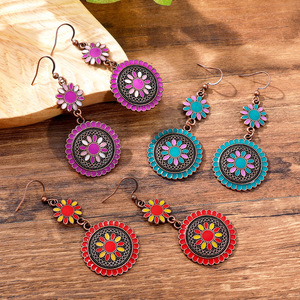 Boucles d'oreilles pendantes vintage en forme de fleur, en alliage plaqué bronze antique, bijoux de fête pour femmes - Product Image 4
