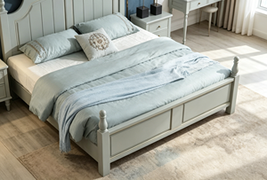 Cama Tradicional de Madera Blanca con Cabecera Arqueada y Base con Cajones - Product Image 6