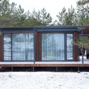 Fenêtres panoramiques fixes ultra-larges pour bâtiments commerciaux, double vitrage, résistantes aux ouragans, murs-rideaux en aluminium et verre - Product Image 1